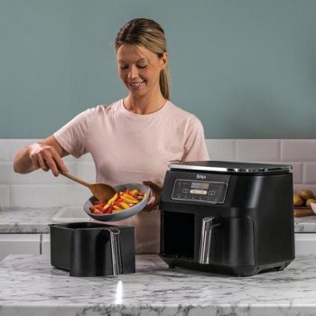 Ninja Foodi AF300UK 7.6L Dual Zone Air Fryer and Dehydrator - Black